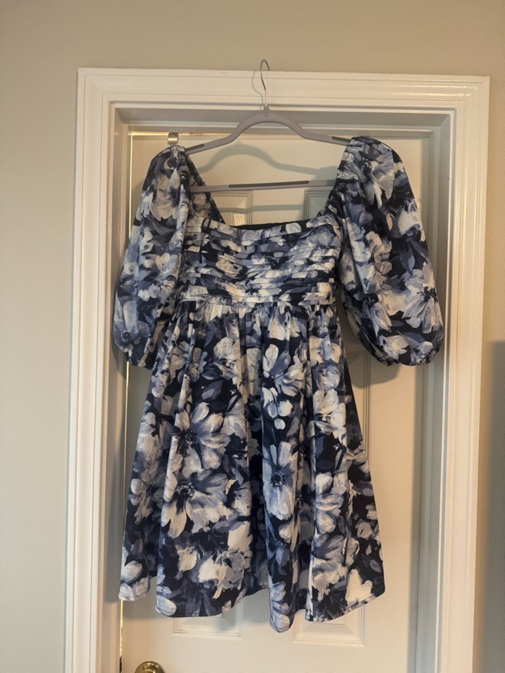 Abercrombie and Fitch Emerson Floral Mini Dress | Puff Sleeves | NWT | Medium